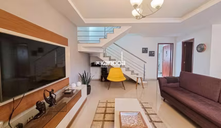 Casa Duplex em condomínio no Pechincha - 3 Quartos - 300m²