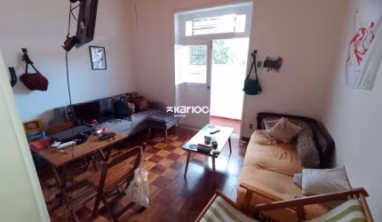 Excelente Apartamento á venda  2 Quartos em Santa Teresa.