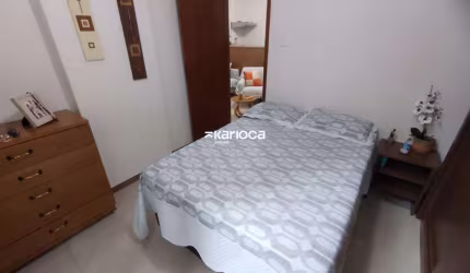 Lindo Apartamento  Quarto e Sala a venda  coladinho ao Lado do Largo do Machado!