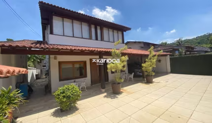 Magnifíca casa com 8 Quartos no condominio Passaredo em Jacarepaguá