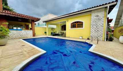 Casa em Condomínio para Venda, Alphaville, 3 dormitórios, 3 suítes, 4 banheiros, 6 vagas
