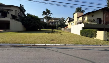 Terreno no Residencial Alphaville 2 - Excelente topografia
