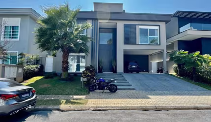 Mansão no  Tamboré 10 Alphaville 4 suites Piscina 100% Mobiliada