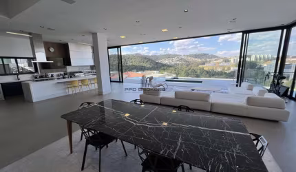 Linda casa em Alphaville com vista sensacional