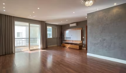Apartamento no condomínio Jardins de Tamboré