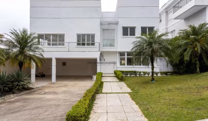 Excelente casa no condomínio Alphaville Residencial 8