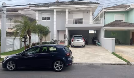 Casa na Granja Viana - Estuda permuta por apartamento em Alphaville
