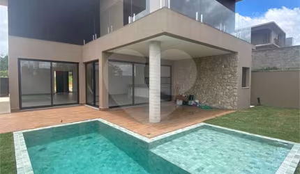 Condomínio com 3 quartos à venda em Pinheirinho - SP