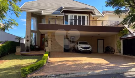 Condomínio com 4 quartos à venda ou para locação em Jardim Theodora - SP