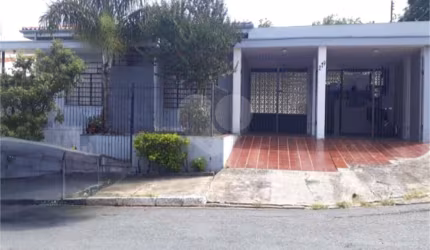 Casa com 4 quartos à venda em Brasil - SP
