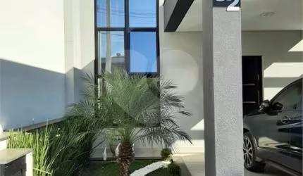 Condomínio com 3 quartos à venda em Jardins Do Império - SP