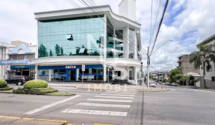 Sala Comercia aérea n° 209 no Centro de Flores da Cunha