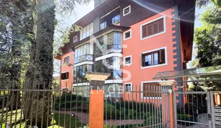 Apartamento com 3 dormitórios à venda, Centro, GRAMADO - RS