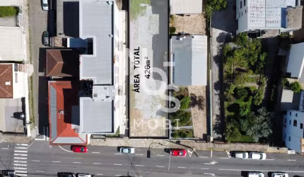 Terreno com 420m  - Localizado no bairro Rio Branco