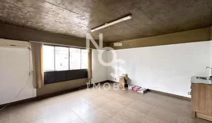 Sala Comercial   Residencial 36m  localizada no Centro de Caxias do Sul