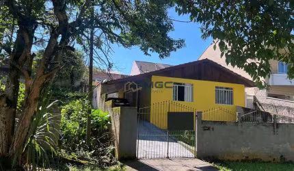 Imperdível! Terreno com Casa no Bairro Mossunguê. Ótima Localização!