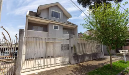 TRIPLEX BEM LOCALIZADO À VENDA  - 3 QUARTOS E 1 SUÍTE