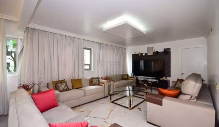 Apartamento alto padrão com 4 quartos e 2 suítes no Batel - Curitiba
