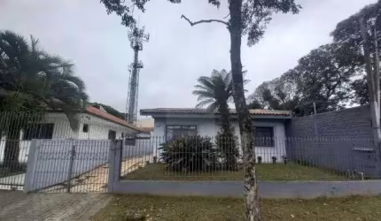 Casa com terreno ZR-4, bairro Portão, Curitiba, R$ 719.000,00