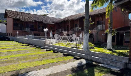Apartamento Loft à venda, 2 dorms a 700m da praia Martim de Sá, Caraguatatuba, SP