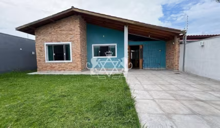 Casa à venda c/2 dorms e Piscina a 400m da Praia das Palmeiras, Caraguatatuba, SP
