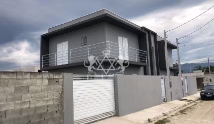 Sobrado novo à venda, 03 dormitórios, sendo 01 suíte, aceita financiamento, boa localização, Jardim