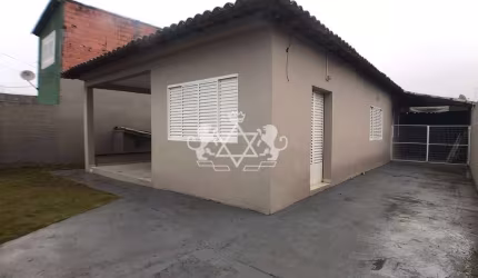 Casa reformada à venda com 03 dormitórios, Barranco Alto, Caraguatatuba,  Aceita veículo como  part