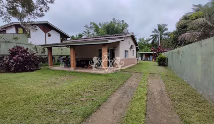 Casa de Praia 02 DORMITÓRIOS (sendo 1 suíte), ampo terreno 492m², à VENDA, Bairro Capricórnio II, C