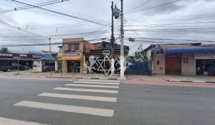 CASA Á VENDA NA AVENIDA PRINCIPAL DO TRAVESSÃO PARA FINS RESIDENCIAIS OU COMERCIAL