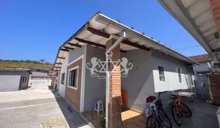 Casa térrea, condomínio fechado à venda, Bairro Getuba, próximo Massaguaçu e Capricórnio, Caraguata