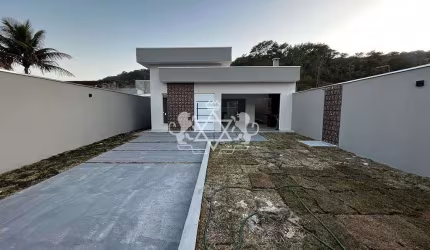 Casa NOVA 3 dormitórios (sendo 1 suíte) à venda no Massaguaçu, Caraguatatuba, SP - Aceita financiam