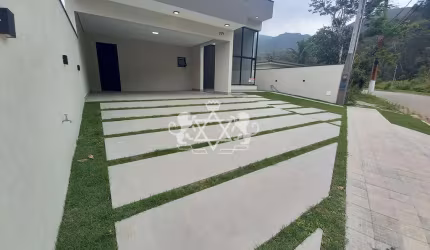 Casa à venda, ALTO PADRÃO NOVA e MODERNA, 03 suítes + 01 dorm, total de 05 banheiros, piscina, cond