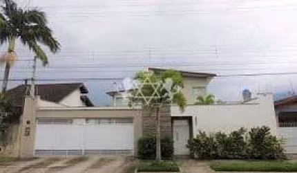 Maravilhosa Casa à venda no Jardim Aruan, na cidade de Caraguatatuba, Litoral Norte do Estado de Sã