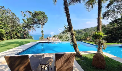 Casa á  venda, com vista exuberante para o mar, piscina, em condomínio, na Prainha Brava da Dura, e