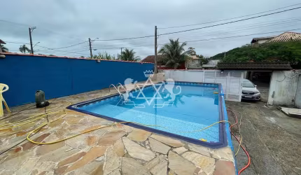 Casa à venda, Jardim do Sol, Caraguatatuba, SP a 500 metros da Praia Massaguacu.