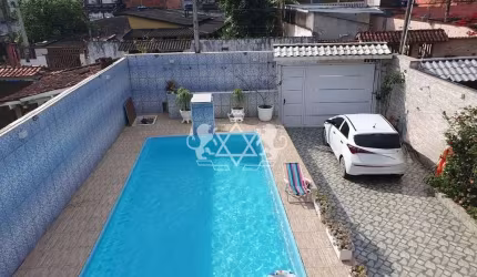 Sobrado à venda, Vila Portal das Flores, Caraguatatuba, SP