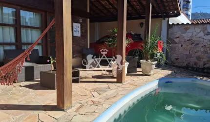 Casa à venda, com  3 dormitórios sendo 1 suite , 363m² AT / 220m²ACJardim Primavera, Caraguatatuba,