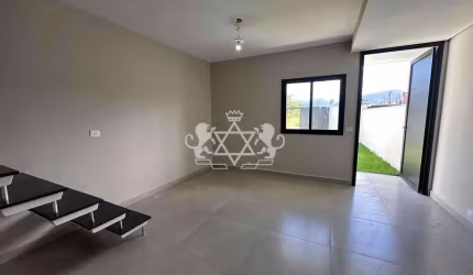 Sobrado Recém Construído em Perequê Mirim, Caraguatatuba - SP