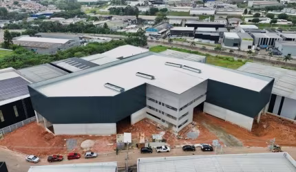 Galpão Industrial/Logístico - Condomínio Fechado - Locação - 3.272 m² - Rod. Dutra - Arujá - SP