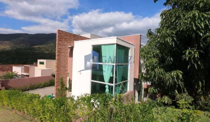 Casa à venda no bairro Refúgio - Atibaia/SP