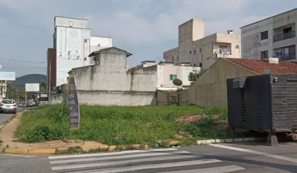 TERRENO PARA LOCAÇÃO COMERCIAL