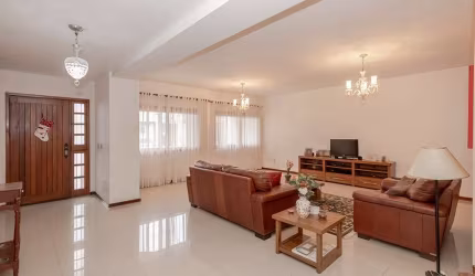 Casa para venda  no Bairro Jardim Itu em Porto Alegre