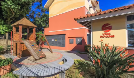 Casa em Condomínio para venda  no Bairro CAMAQUÃ em Porto Alegre