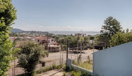 Casa para venda  no Bairro Espírito Santo em Porto Alegre
