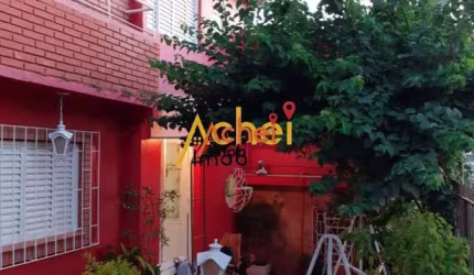 Imóvel usado à venda em Porto Alegre - Casa no bairro Camaquã - 250m²