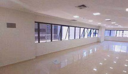 Conjunto Comercial (319,10m²), 4 Banheiros, 5 Vagas.  Próximo da estação Berrini da CPTM