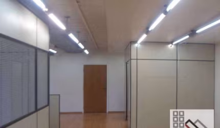 Conjunto Comercial (104,38m²), 2 Banheiros, 2 Vagas. No melhor da Berrini