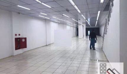 LOJA COM 2 PISOS DE VÃO LIVRE (1.165m²), 4 BANHEIROS, REFORMADA. NO CENTRO DA LAPA