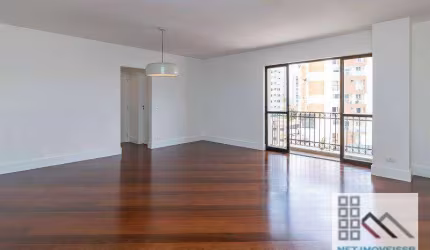 Apartamento 2 Dormitórios (126,91m²), 2 Suítes, Reformado, Sacada, 2 Vagas. Próximo da estação Vila Madalena