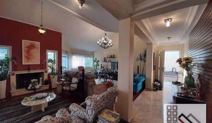 Casa em Condomínio 4 Dormitórios (420m²), 4 Suítes, 4 Vagas. Pertinho de SP com estilo de vida de interior